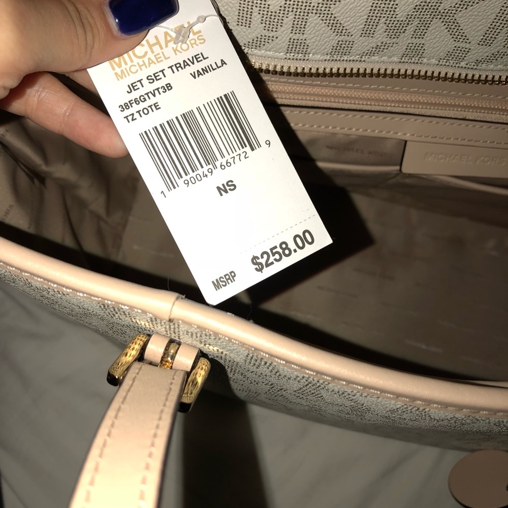 Brand new Michael kors purse